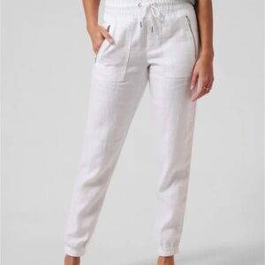 Athleta~Cabo Linen Joggers~Size 2~White